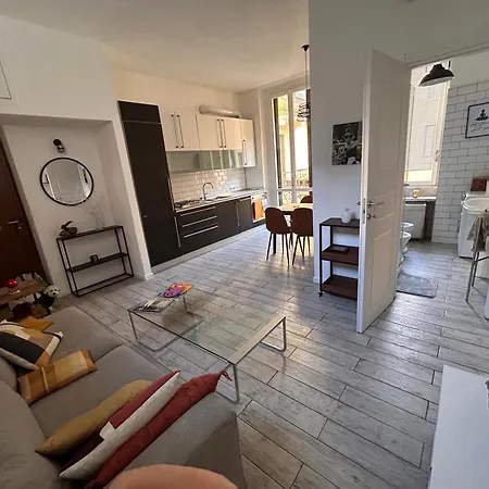 Apartamento Two Steps From Station *