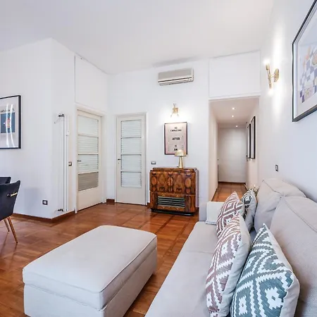 The Boutique - Repubblica - Porta Nuova - Station Milánó