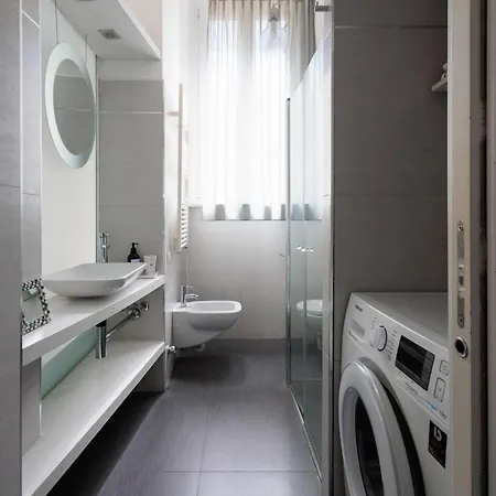 Urban House - Loft Navigli Restyled!