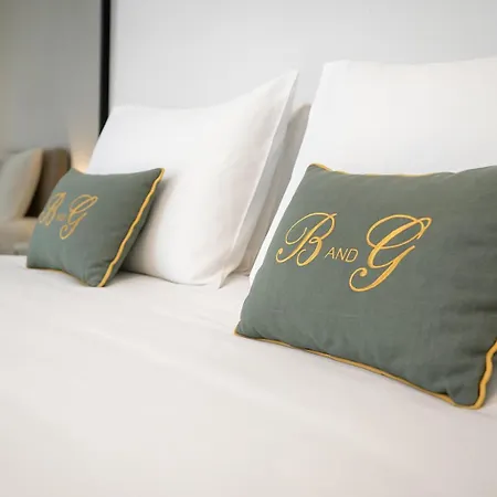 B And G San Babila- Luxury In The Heart Of - Design District Vendégház Milánó