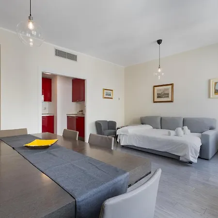 Tortona-metro Tolstoj 5min - Spacious 6 Guests - Wifi *