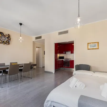 Tortona-metro Tolstoj 5min - Spacious 6 Guests - Wifi アパート