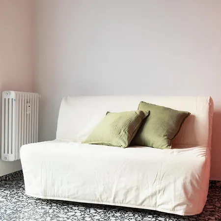 Guesthost - Mm2 Udine - Lovely Mailand