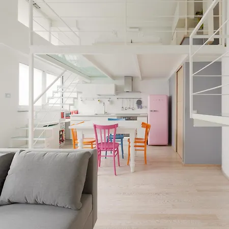 Guesthost - Cosy On 2 Levels! Milan