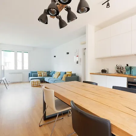 Guesthost - Bright And Modern * Mailand