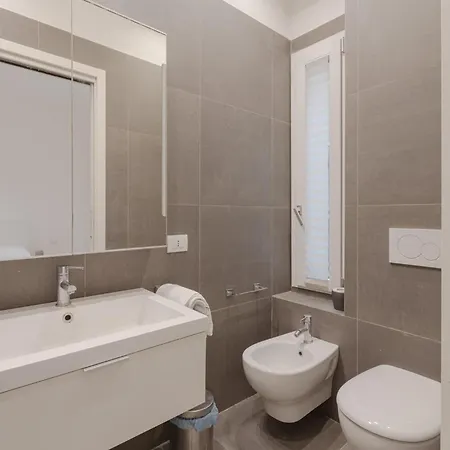 Lovely And Cosy Near Porta Romana *