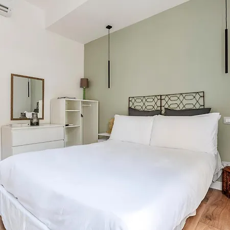 Luminoso Bilocale In Porta Garibaldi Apartamento