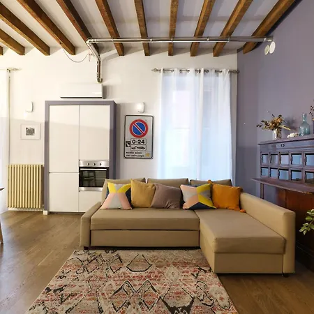 Primopiano - Muratori Apartman