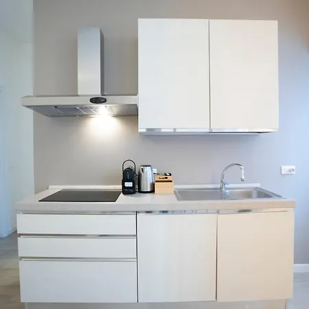 Apartment 5min Navigli- Duomo-metro- Ac-fashion District *