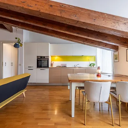 Lejlighed Newton San Siro Milano