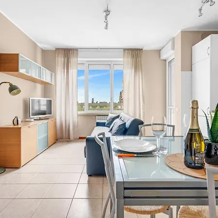 Pe19 - Bright & Modern With Park View - * Milano