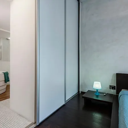 Quite And Bright Tortona District *