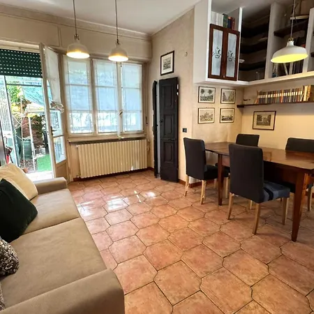 펜션 The Perfect Corner - Private House With Garden In San Siro 밀라노