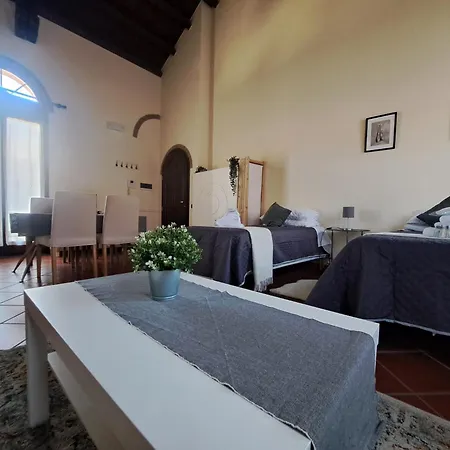 Aparthotel Monolocale Deluxe Aurora 4*