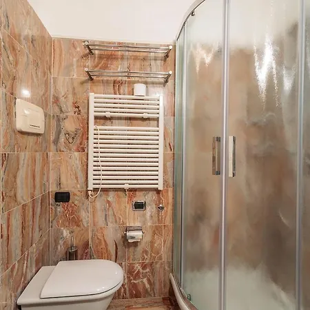 Lega Lombarda 1 - Design Bilo - B Apartman *