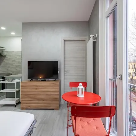 Abetone 6 - The Red - B * ミラノ