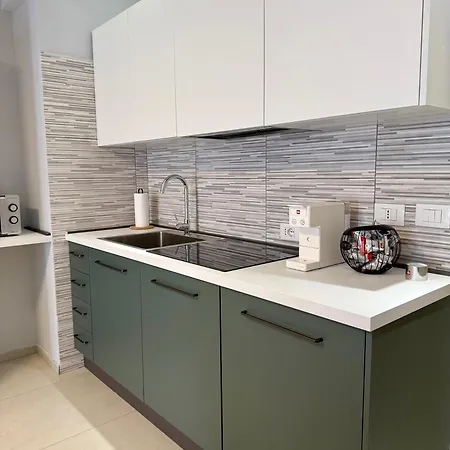 Lr Deluxe - Sismondi 44 * Milan