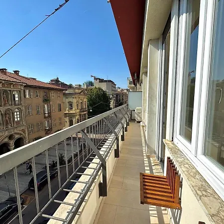 - Corso Garibaldi -