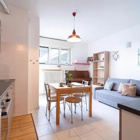 I-host Flat - Adamello 8 * Milan
