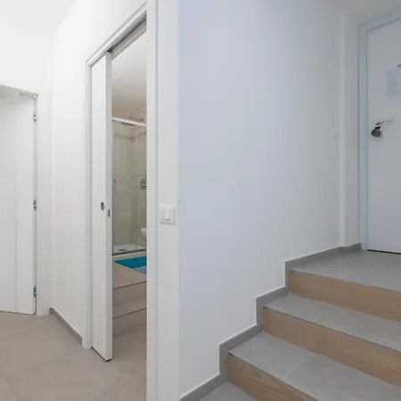 I-host Flat - Chieti 2 Apartment *