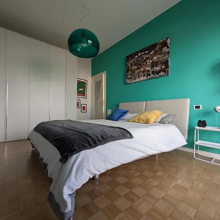 Daire Entire And Charming Flat On Navigli In *