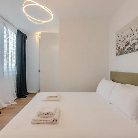 New! Skyline Apartmán Milán