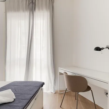 Lägenhet Guesthost - Bright M1 Pasteur Milano