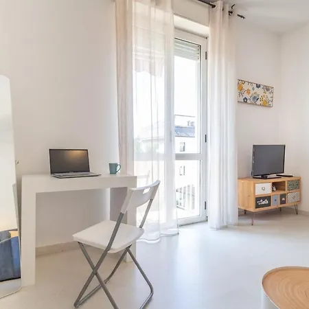 S&m - Casa Afrodite Precotto M1 Apartment *