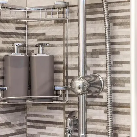 Tortona-navigli Subway * Milán