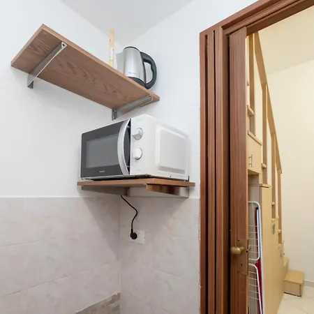 I-host - Transiti 7 Apartamento