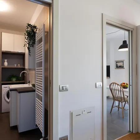 Rolandi Duplex With Terrace Milan