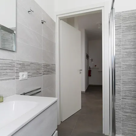 Guesthost - Cimiano M2 Cosy