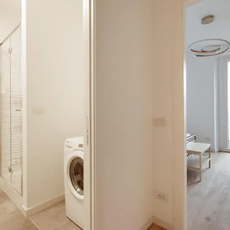 Guesthost - Cozy Near Parco Trotter Daire *