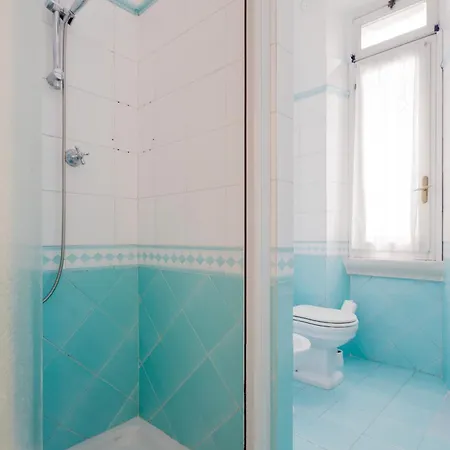 Corvetto M3 - Roomy On 2 Levels Appartement *