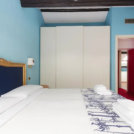 Corvetto M3 - Roomy On 2 Levels Appartement Milaan