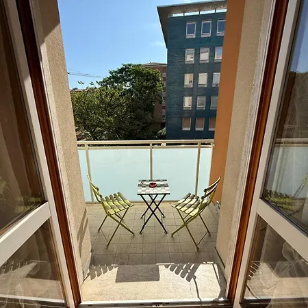 Kaktus House - Your Away From In * Milánó