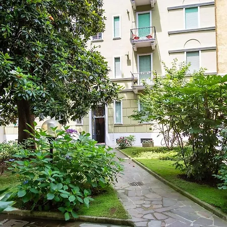 5 Min Citylife District Exclusive Flat Apartamento