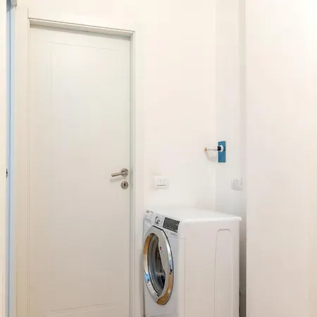 Sweet - Near Linate Airport Milánó