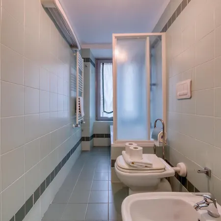 I-host - Trilocale Navigli Con Vista Darsena