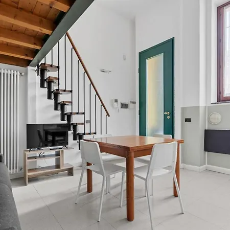 Apartman No220 -san Siro- *