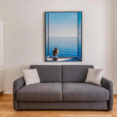 Intrho Isola Luxury , Modern & Cozy Apartament *