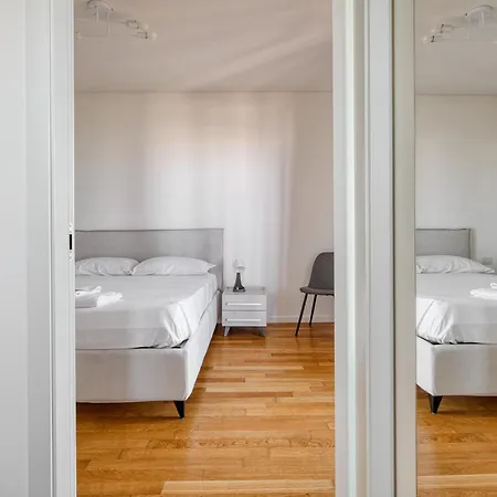 Giaxtower Gym & Pool Skyline View شقة