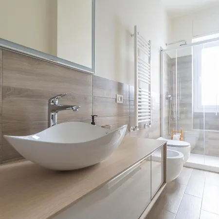 Stylish Porta Romana With Terrace Milan