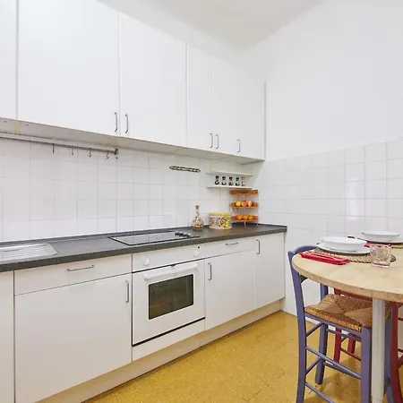 Centro - Elegante Con 3