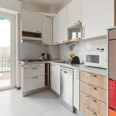 Apartamento Guesthost - Urban Oasis Between M1 & San Siro