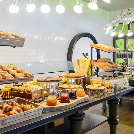 米兰诺富特利纳德机场酒店 酒店 4*