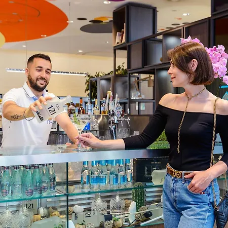 酒店 米兰诺富特利纳德机场酒店 4*