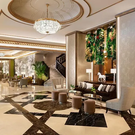 The Westin Palace, 酒店