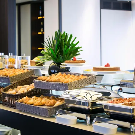 Starhotels Tourist Hotel 4*