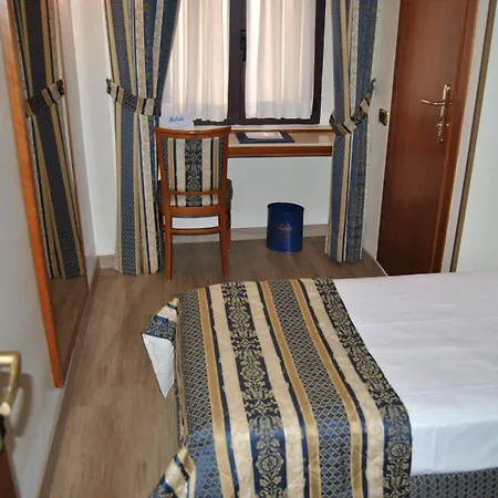 Mokinba Baviera 4* Μιλάνο